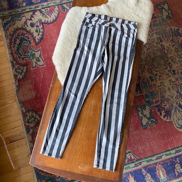 MONKI High Waisted Pants 8 - Picture 2 of 6